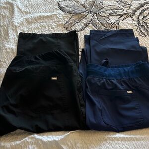 Black and Navy Elle Scrub pants XL